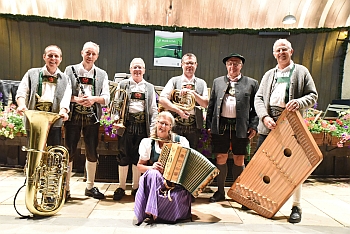 Volkstanz im Park, VTV Die Werdenfelser Partenkirchen, Mieminger Tanzlmusik mit H.Greif