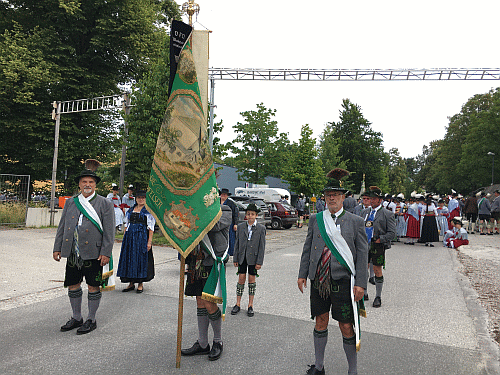 VTV 'Die Werdenfelser' Partenkirchen - Gaufest 2018 -Aufstellung zum Kirchenzug